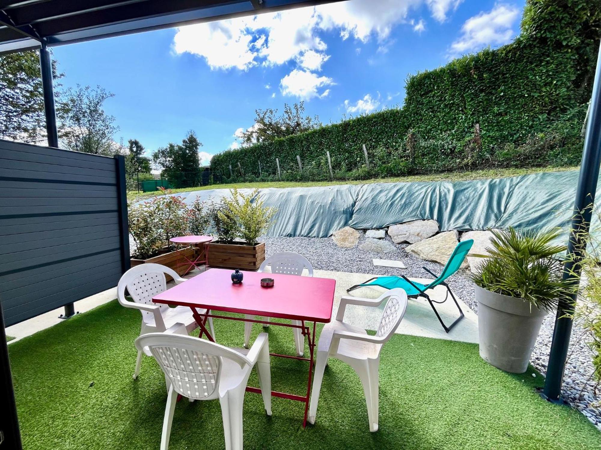 Le Parme' Nid - 3 Lits Avec Terrasse Et Clim Beaucroissant